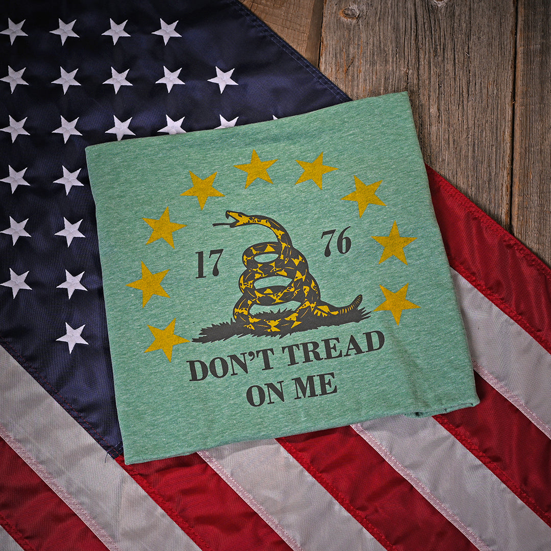 Men's Don't Tread On Me Patriotic T-Shirt (Heather Green)